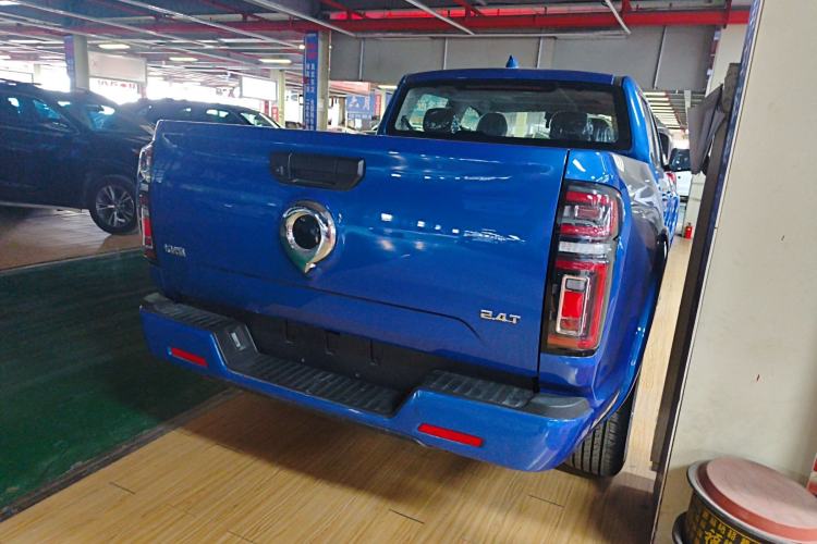 Used Great Wall Poer 2023 2.0T Passenger Version Automatic Diesel Two-Wheel Drive Comfort Trim – GW4D20M Rear Right 45 Deg