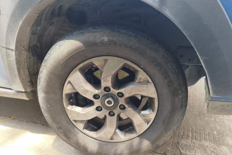Used Great Wall Poer 2023 2.0T Commercial Version Automatic Diesel 4x4 Navigation Type Long Bed GW4D20M Right Front Wheel Hub