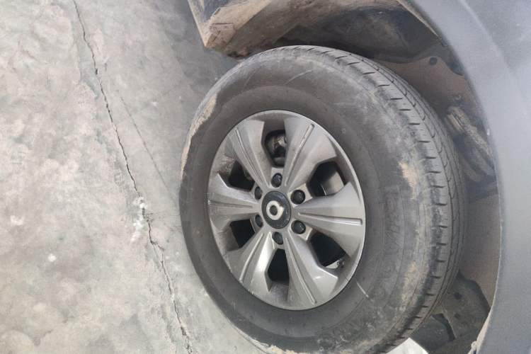 Used Great Wall Poer 2023 2.0T Commercial Version Automatic Diesel 4x4 Elite Long-Box GW4D20M Right Front Wheel Hub