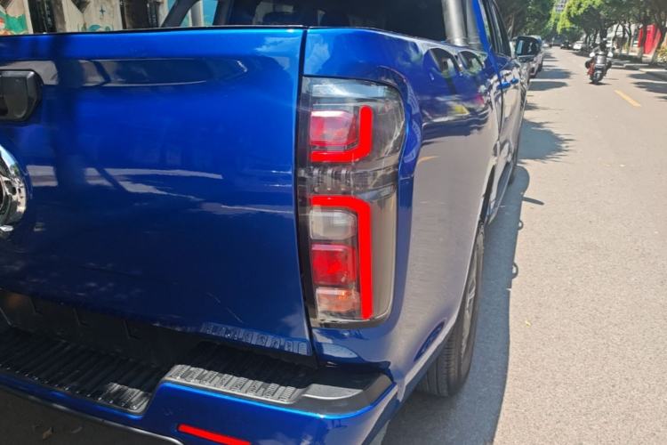 Used Great Wall Poer 2023 2.0T Commercial Version Automatic Diesel 4x4 Elite Long-Box GW4D20M Right Rear Taillight