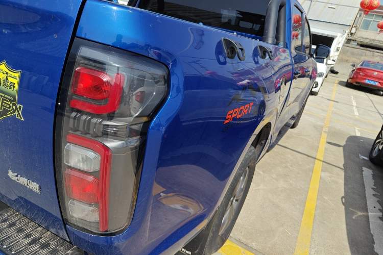 Used Great Wall Poer 2023 2.0T Commercial Version Automatic Diesel 4x4 Elite Long-Box GW4D20M Right Rear Taillight