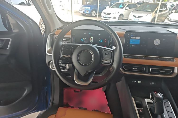 Used Great Wall Poer 2023 2.0T Passenger Version Automatic Gasoline 4x4 Sporty GW4C20B Steering Wheel
