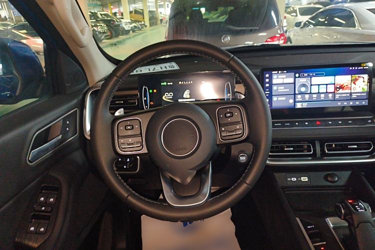 Used Great Wall Poer 2023 2.0T Passenger Version Automatic Diesel Two-Wheel Drive Comfort Trim – GW4D20M Steering Wheel
