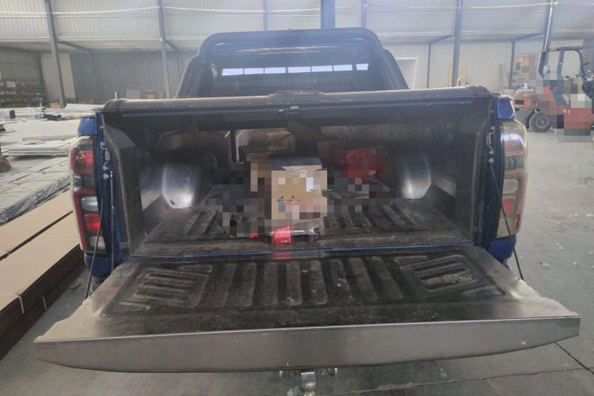 Used Great Wall Poer 2023 2.0T Commercial Version Automatic Diesel 4x4 Elite Long-Box GW4D20M Trunk