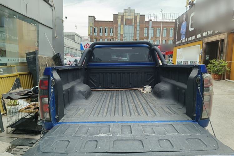 Used Great Wall Poer 2023 2.0T Commercial Version Automatic Diesel 4x4 Elite Long-Box GW4D20M Trunk