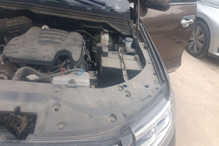 Used Great Wall Poer 2023 2.0T Passenger Version Automatic Diesel 4x4 Comfort Trim – GW4D20M Engine Bay Left