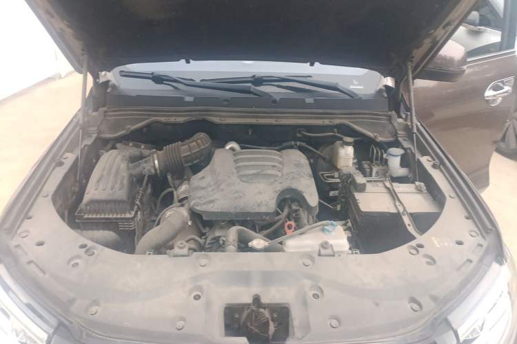 Used Great Wall Poer 2023 2.0T Passenger Version Automatic Diesel 4x4 Comfort Trim – GW4D20M Engine Bay