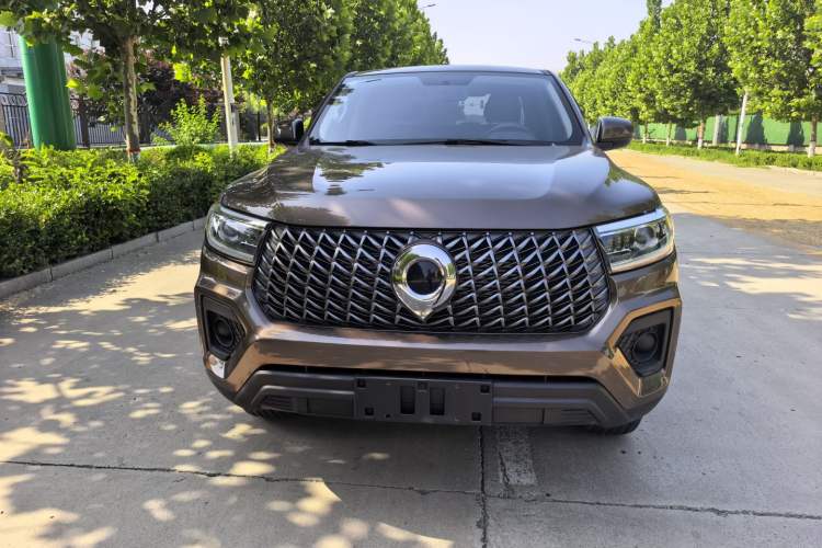 Used Great Wall Poer 2023 2.0T Commercial Version Automatic Diesel Two-Wheel Drive Elite Trim with Long Bed – GW4D20M Exterior 1