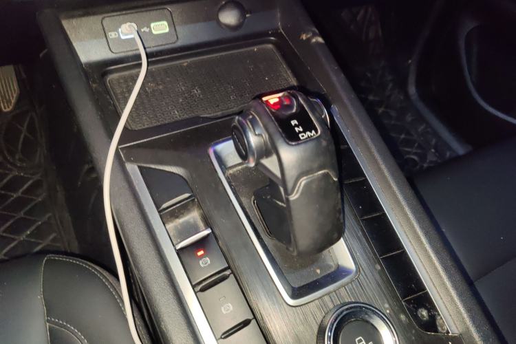 Used Great Wall Poer 2023 2.0T Commercial Version Automatic Diesel 4x4 Elite Long-Box GW4D20M Gear Lever