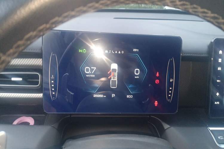Used Great Wall Poer 2023 2.0T Passenger Version Automatic Diesel 4x4 Comfort Trim – GW4D20M Instrument Cluster