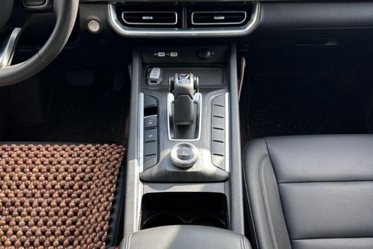 Used Great Wall Poer 2023 2.0T Commercial Version Automatic Diesel 4x4 Elite Long-Box GW4D20M Interior 5