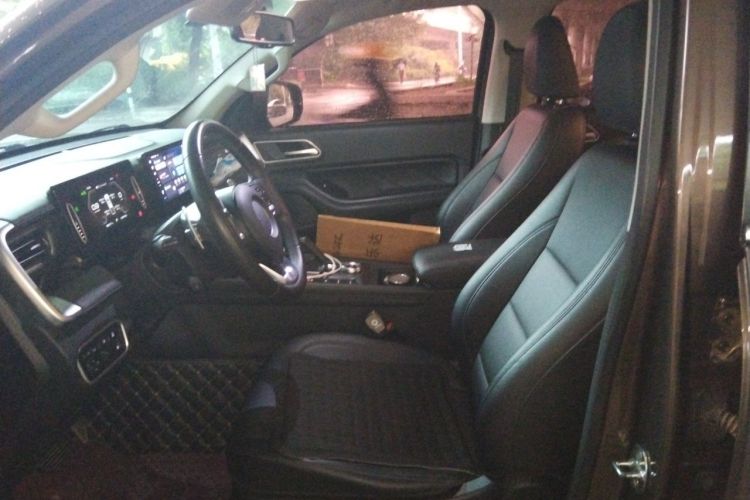 Used Great Wall Poer 2023 2.0T Passenger Version Automatic Diesel Two-Wheel Drive Comfort Trim – GW4D20M Left Front Seat