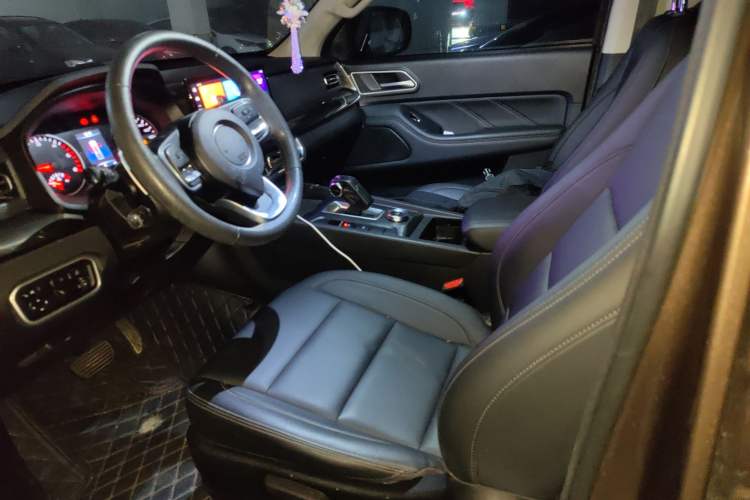 Used Great Wall Poer 2023 2.0T Commercial Version Automatic Diesel 4x4 Elite Long-Box GW4D20M Left Front Seat