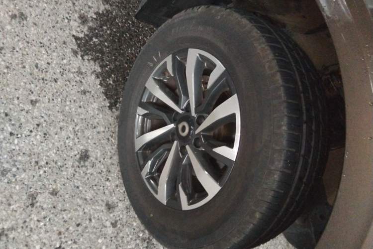 Used Great Wall Poer 2023 2.0T Passenger Version Automatic Diesel Two-Wheel Drive Comfort Trim – GW4D20M Right Front Wheel Hub