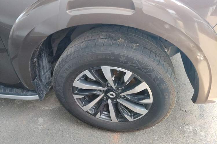 Used Great Wall Poer 2023 2.0T Passenger Version Automatic Diesel 4x4 Prestige Edition GW4D20M Right Front Wheel Hub