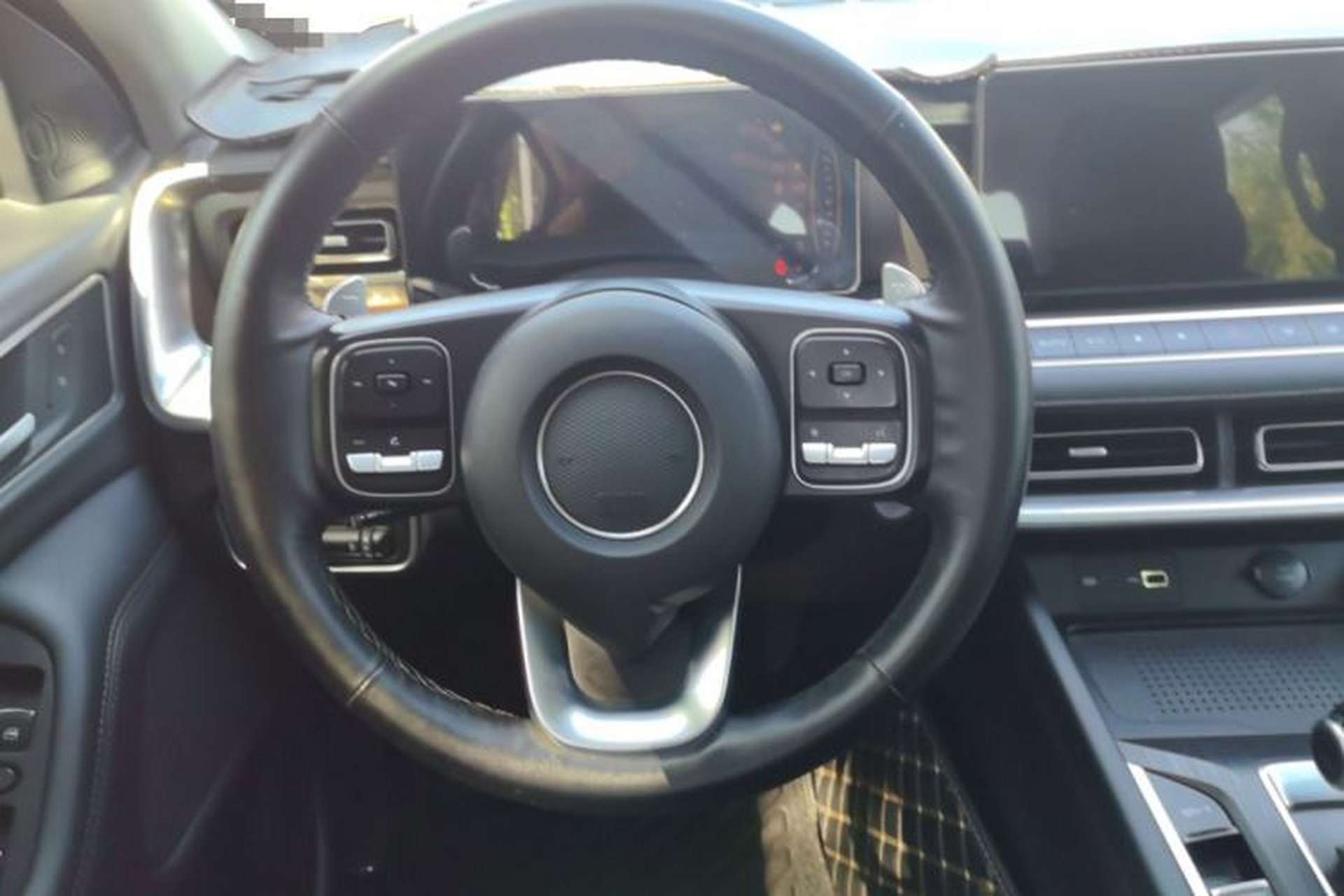 Used Great Wall Poer 2023 2.0T Passenger Version Automatic Gasoline Four-Wheel Drive Comfort Trim – GW4C20B Steering Wheel