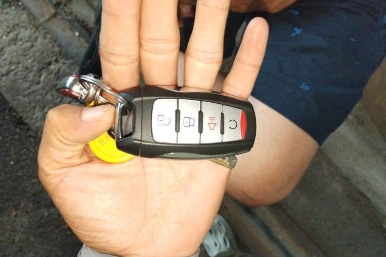 Used Great Wall Poer 2023 2.0T Passenger Version Automatic Diesel Two-Wheel Drive Comfort Trim – GW4D20M Vehicle Key