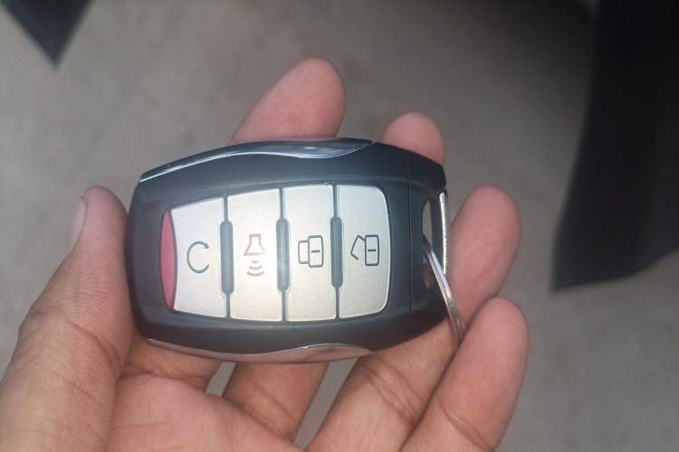 Used Great Wall Poer 2023 2.0T Passenger Version Automatic Diesel 4x4 Comfort Trim – GW4D20M Vehicle Key