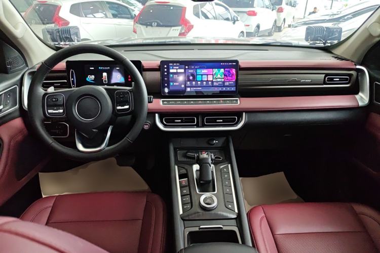 Used Great Wall Poer 2023 2.0T Off-Road Version Automatic Diesel Four-Wheel Drive High-End Edition Center Console