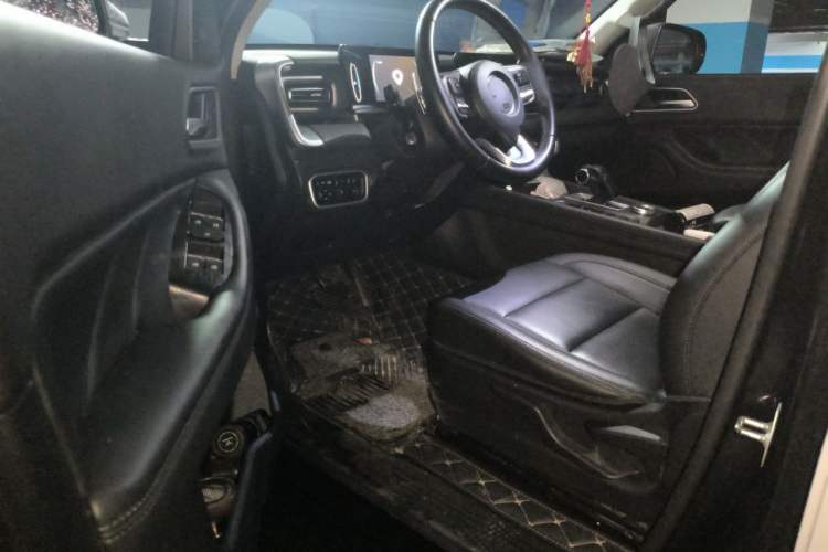 Used Great Wall Poer 2023 2.0T Passenger Version Automatic Diesel 4x4 Comfort Trim – GW4D20M Driver Seat