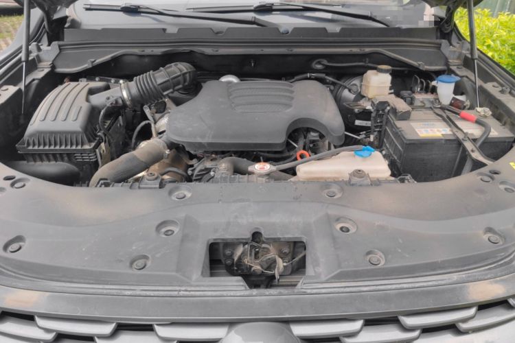 Used Great Wall Poer 2023 2.0T Off-Road Version Automatic Diesel Four-Wheel Drive High-End Edition Engine Bay