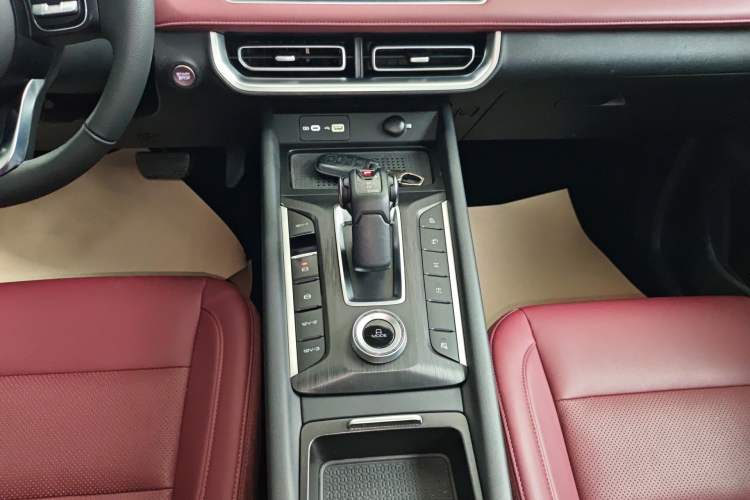 Used Great Wall Poer 2023 2.0T Off-Road Version Automatic Diesel Four-Wheel Drive High-End Edition Gear Lever