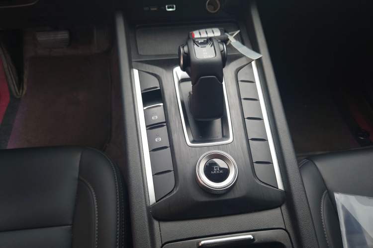 Used Great Wall Poer 2023 2.0T Commercial Version Automatic Diesel 4x4 Elite Long-Box GW4D20M Gear Lever