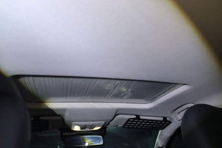 Used Great Wall Poer 2023 2.0T Passenger Version Automatic Diesel 4x4 Comfort Trim – GW4D20M Headliner