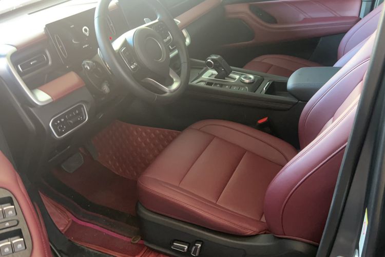 Used Great Wall Poer 2023 2.0T Off-Road Version Automatic Diesel Four-Wheel Drive High-End Edition Interior 1
