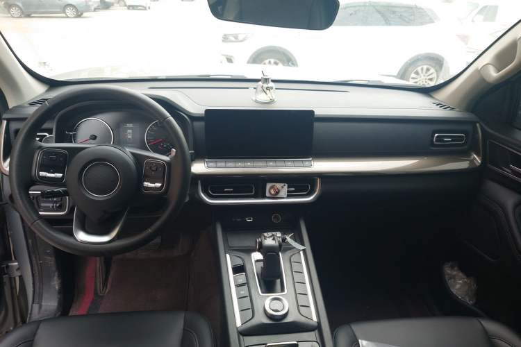 Used Great Wall Poer 2023 2.0T Commercial Version Automatic Diesel 4x4 Elite Long-Box GW4D20M Interior 3