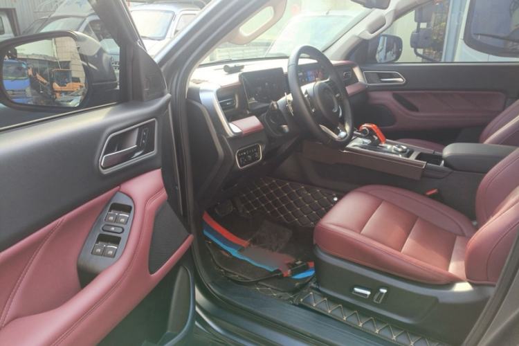 Used Great Wall Poer 2023 2.0T Off-Road Edition Automatic Diesel 4x4 Mount Everest Version Interior 6