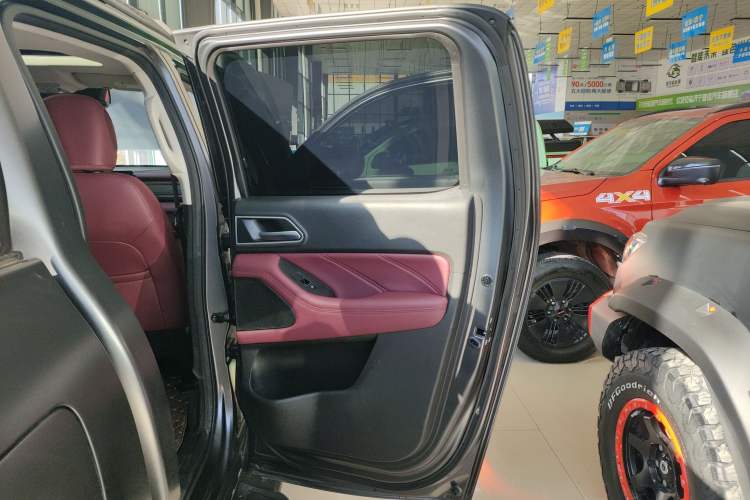 Used Great Wall Poer 2023 2.0T Firebolt Version GW4C20B Interior 6