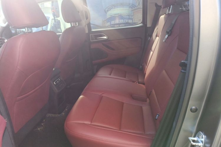 Used Great Wall Poer 2023 2.0T Off-Road Edition Automatic Diesel 4x4 Mount Everest Version Interior 7