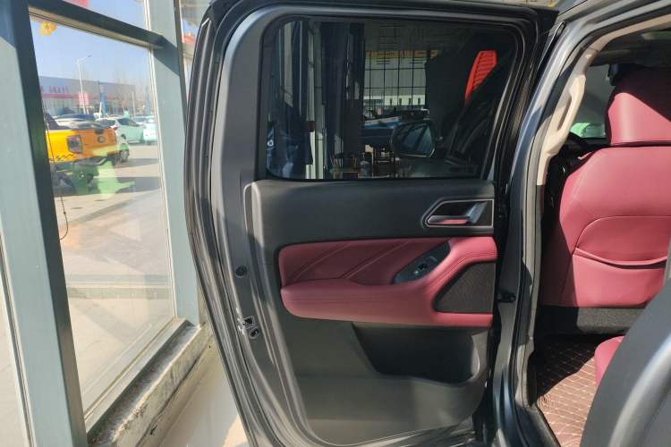 Used Great Wall Poer 2023 2.0T Firebolt Version GW4C20B Interior 8