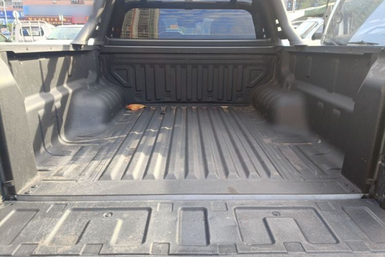 Used Great Wall Poer 2023 2.0T Off-Road Edition Automatic Diesel 4x4 Mount Everest Version Interior 9