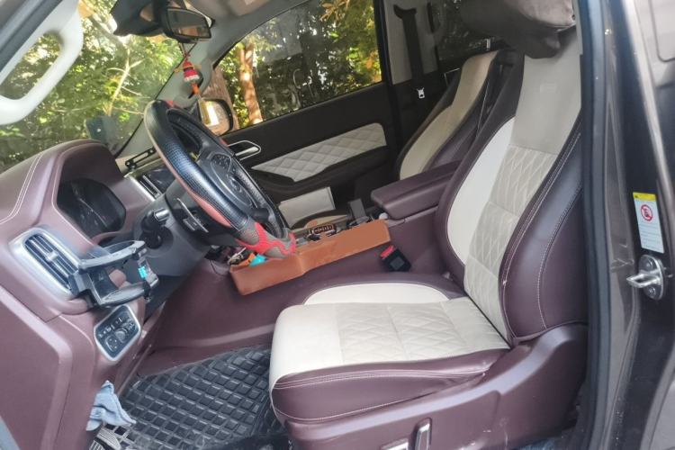 Used Great Wall Poer 2023 2.0T Passenger Version Automatic Diesel 4x4 Prestige Edition GW4D20M Left Front Seat
