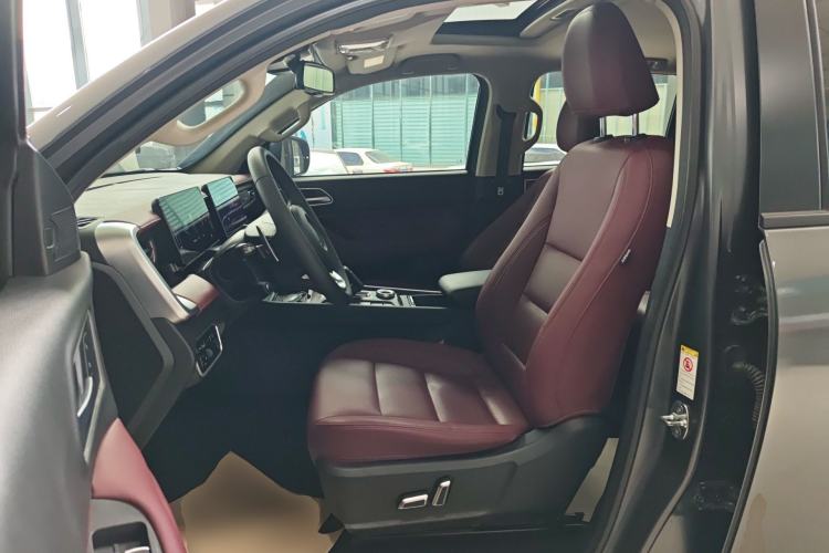 Used Great Wall Poer 2023 2.0T Off-Road Version Automatic Diesel Four-Wheel Drive High-End Edition Left Front Seat