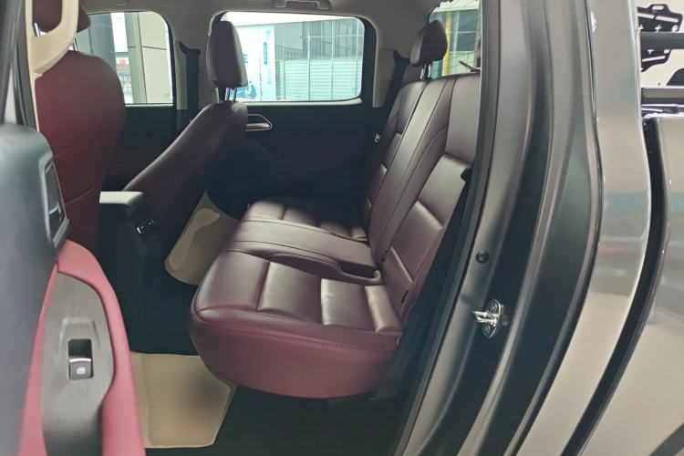 Used Great Wall Poer 2023 2.0T Off-Road Version Automatic Diesel Four-Wheel Drive High-End Edition Left Rear Seat