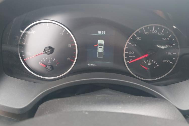Used Great Wall Poer 2023 2.0T Commercial Version Automatic Diesel 4x4 Elite Long-Box GW4D20M Odometer Close Up