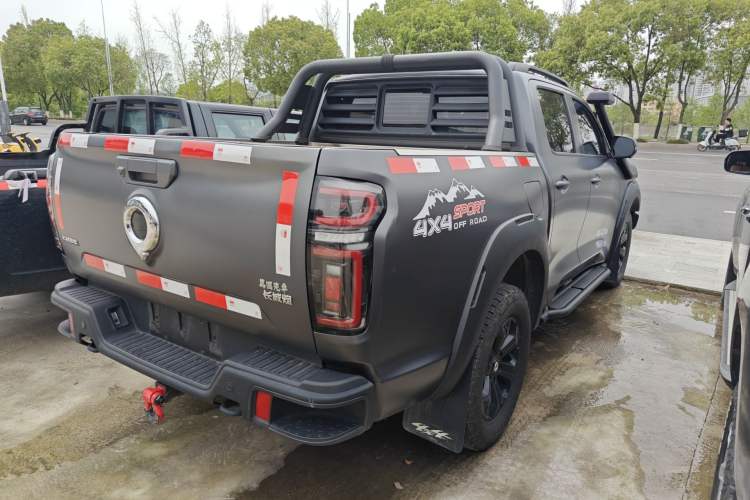 Used Great Wall Poer 2023 2.0T Off-Road Version Automatic Diesel Four-Wheel Drive High-End Edition Rear Right 45 Deg