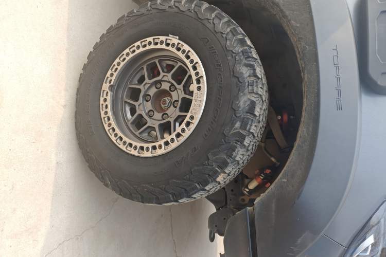 Used Great Wall Poer 2023 2.0T Firebolt Version GW4C20B Right Front Wheel Hub