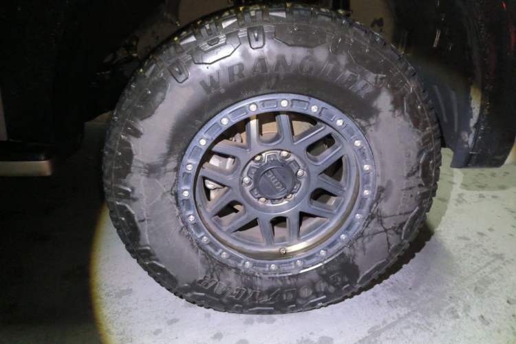 Used Great Wall Poer 2023 2.0T Passenger Version Automatic Diesel 4x4 Comfort Trim – GW4D20M Right Front Wheel Hub