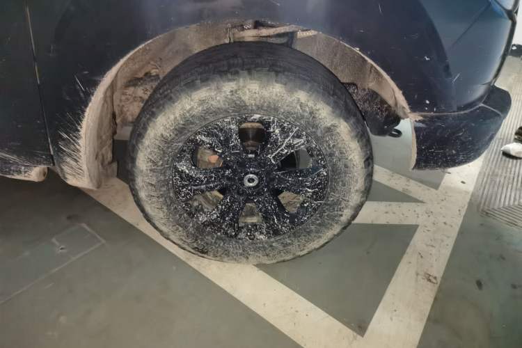 Used Great Wall Poer 2023 2.0T Off-Road Edition Automatic Diesel 4x4 Mount Everest Version Right Front Wheel Hub