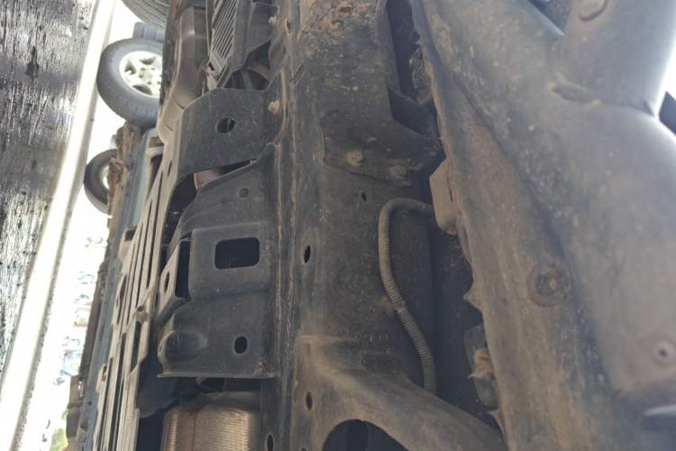 Used Great Wall Poer 2023 2.0T Off-Road Version Automatic Diesel Four-Wheel Drive High-End Edition Right Side Sill