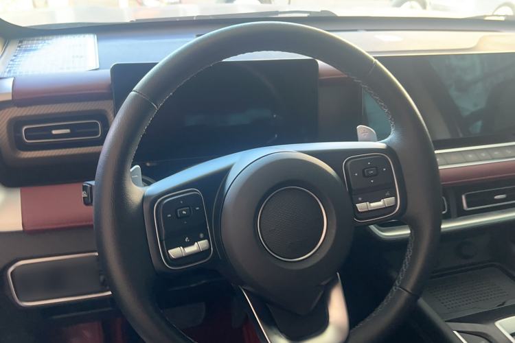 Used Great Wall Poer 2023 2.0T Off-Road Version Automatic Diesel Four-Wheel Drive High-End Edition Steering Wheel