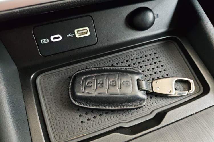 Used Great Wall Poer 2023 2.0T Off-Road Version Automatic Diesel Four-Wheel Drive High-End Edition Vehicle Key