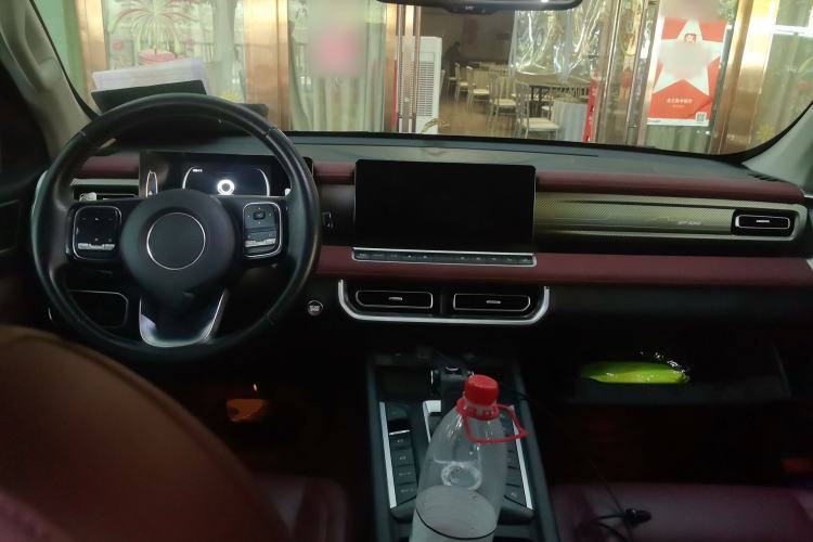 Used Great Wall Poer 2023 2.0T Off-Road Edition Automatic Diesel 4x4 Limited Edition Center Console