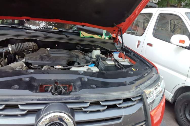 Used Great Wall Poer 2023 2.0T Off-Road Edition Automatic Diesel 4x4 Limited Edition Engine Bay Left