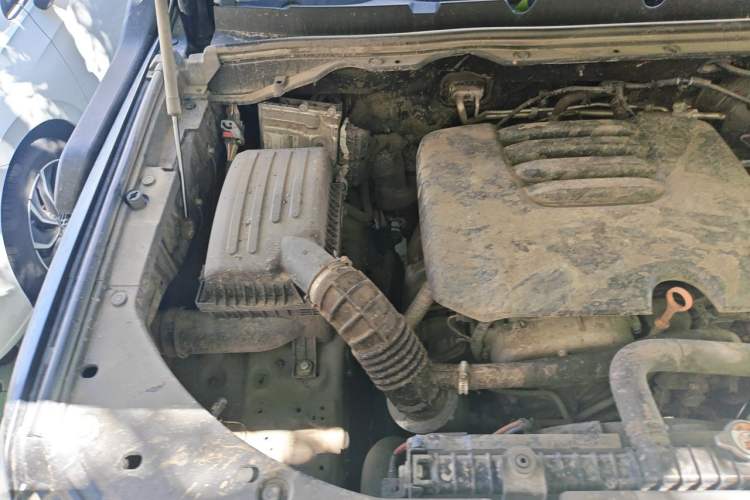 Used Great Wall Poer 2023 2.0T Off-Road Edition Automatic Gasoline 4x4 Mount Everest Version Engine Bay Right