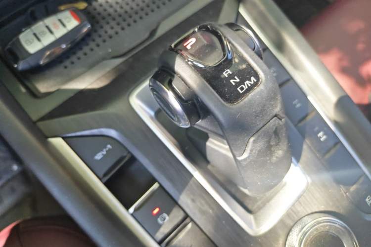 Used Great Wall Poer 2023 2.0T Off-Road Edition Automatic Gasoline 4x4 Mount Everest Version Gear Lever